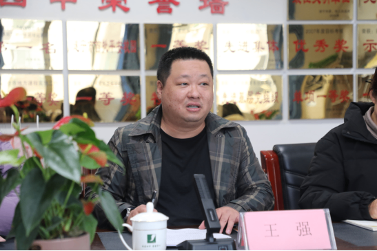 成都師范學院送培進‘診斷式培訓專家組蒞臨四中活動方案(1)167.png